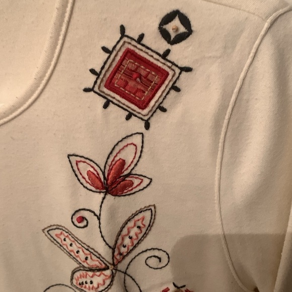 Beautiful Ornate Koret cream sweater with gorgeous embroidery 60/40 blend SZ S - Picture 2 of 7